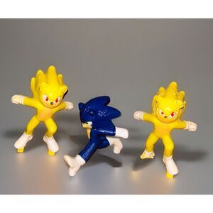 Lot 3 Sega‎ Sonic the Hedgehog Cake Topper 3" Running Sonic Ray Flying Squirrel